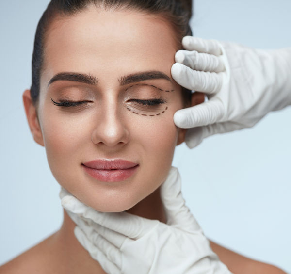 brow-lift-surgery-vs-eyelid-lift-surgeon-best-options